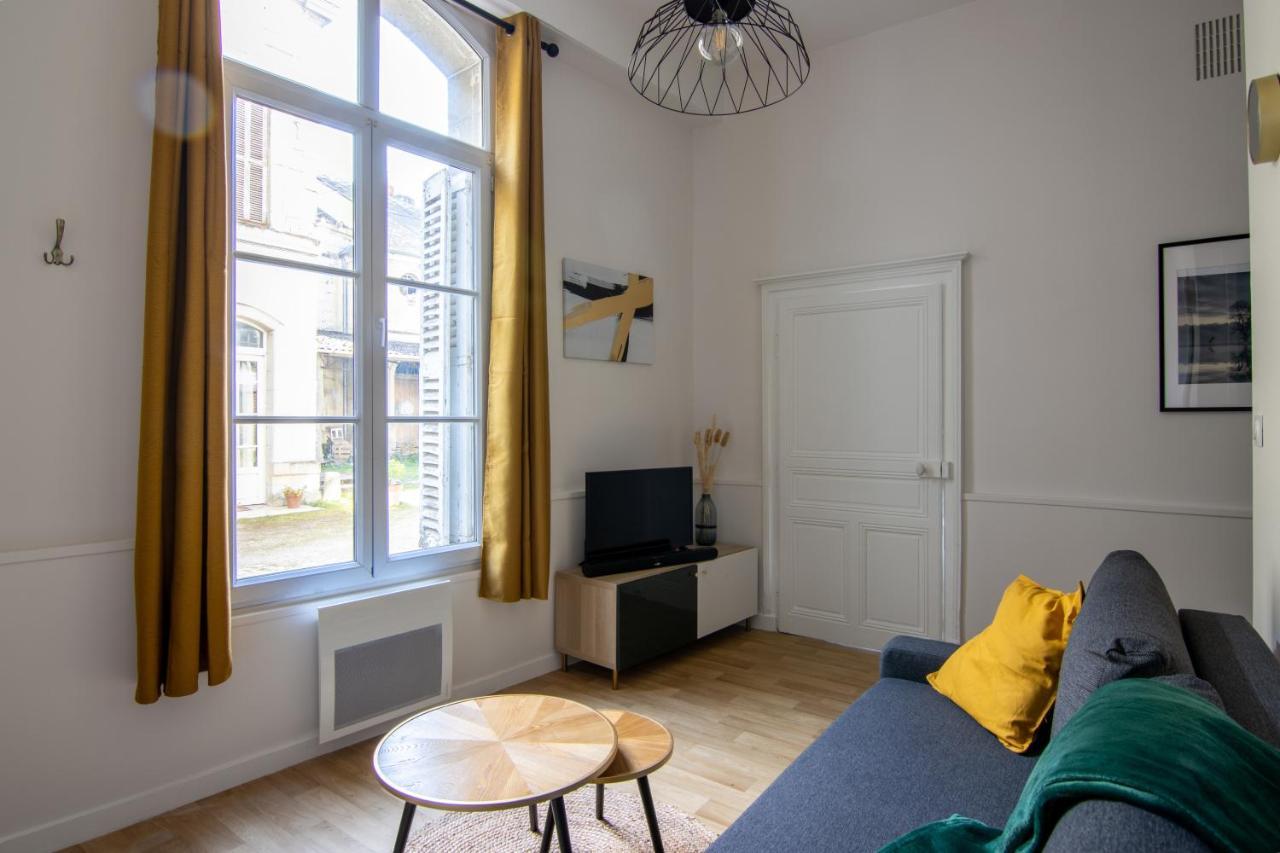 Apt Bords De Loire - Rdc - Au Pied Du Chateau Saumur Zewnętrze zdjęcie